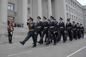 Иеромонах Леонид (Маньков) благословил выпускников кадетской школы IT-технологий