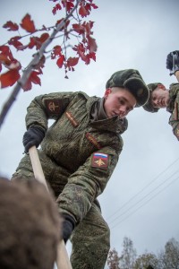 Парк в честь военного духовенства заложен в поселке Петро-Славянка